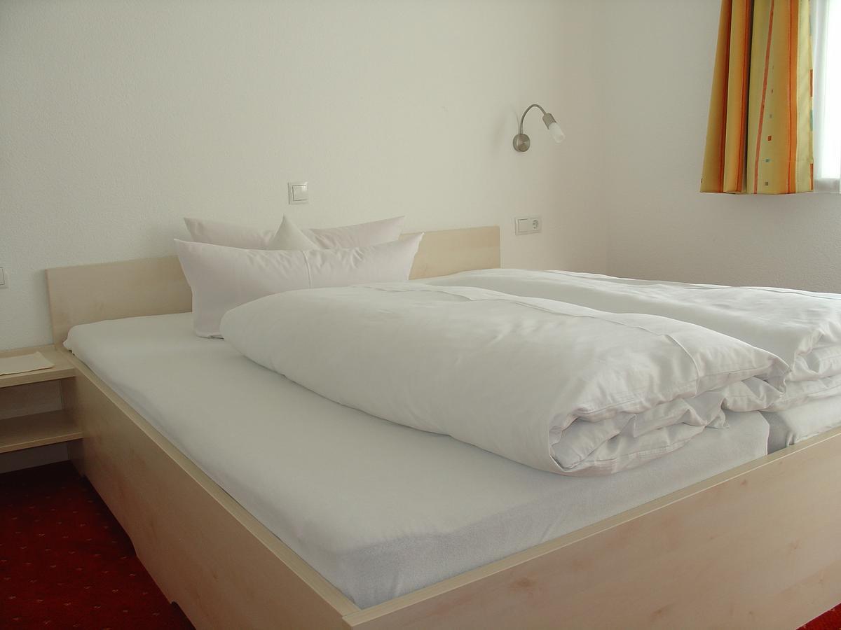 Pension Waldesruh Tarrenz Exterior foto